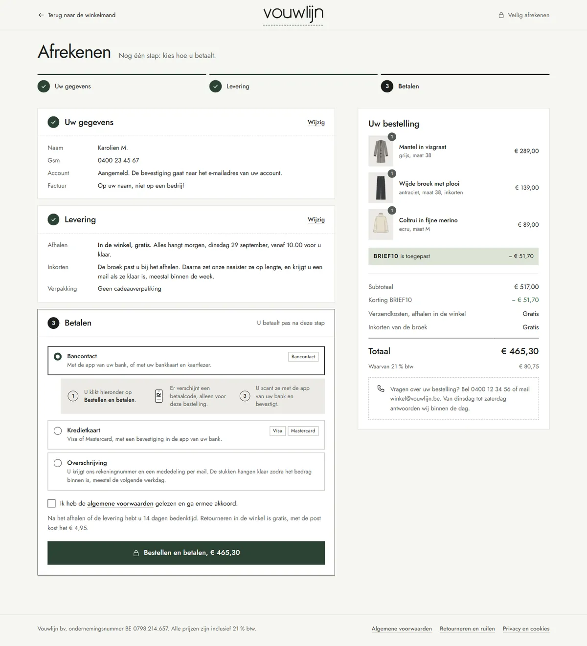Afrekenen in de webshop voor een kledingwinkel, de hele pagina op een groot scherm